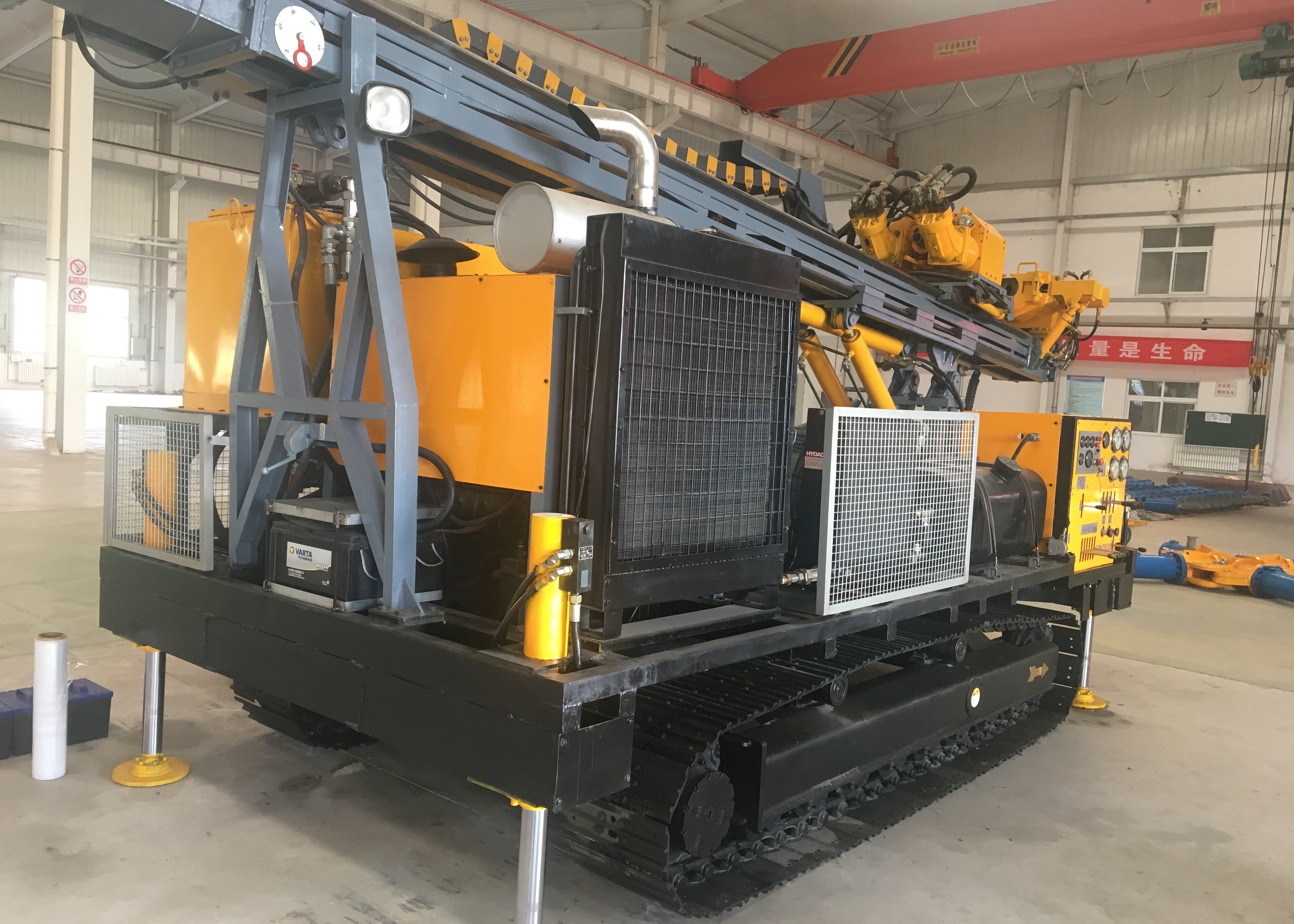 Hydraulic Crawler Core Drilling Rig